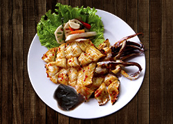 Mực Nướng Sốt Tiêu Đen